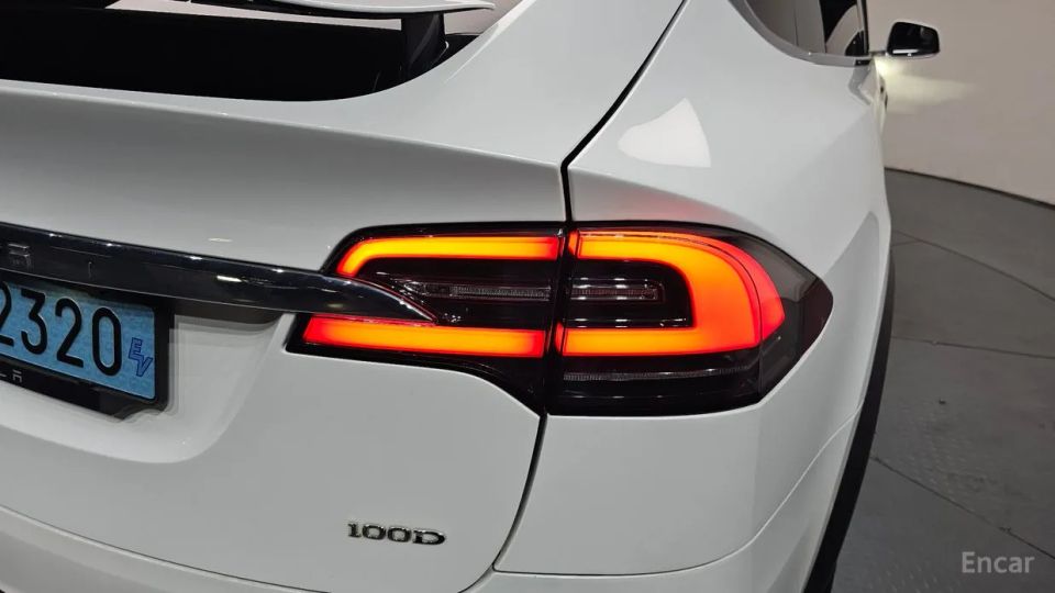 Tesla model-x