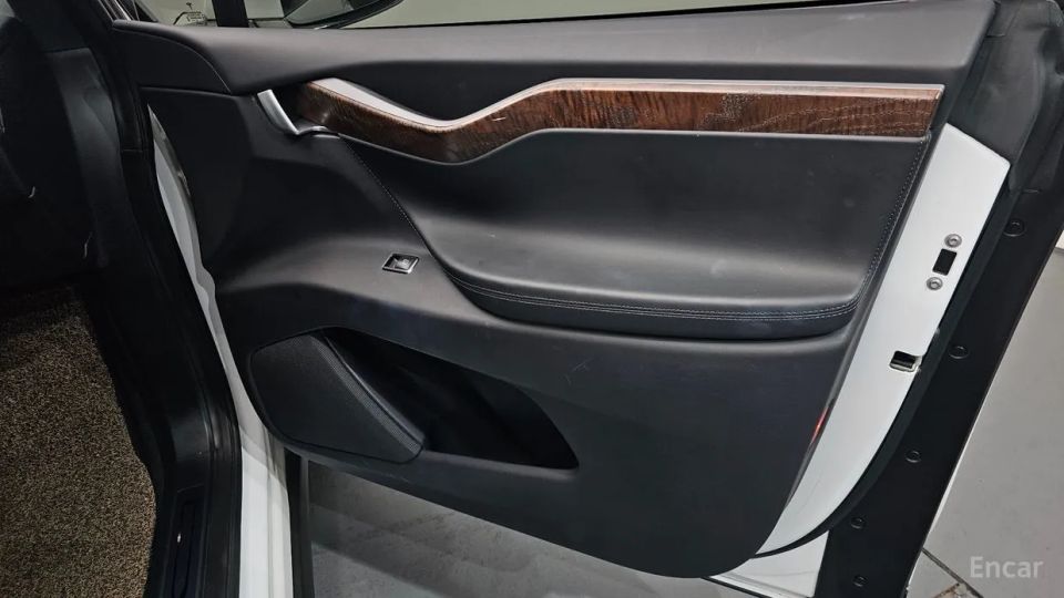 Tesla model-x