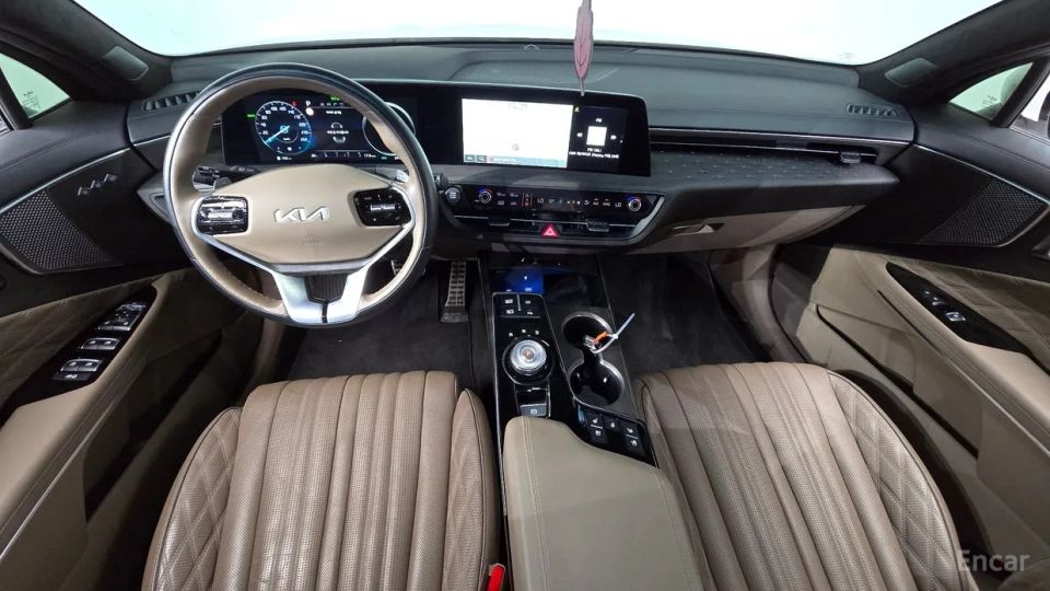 Kia K8