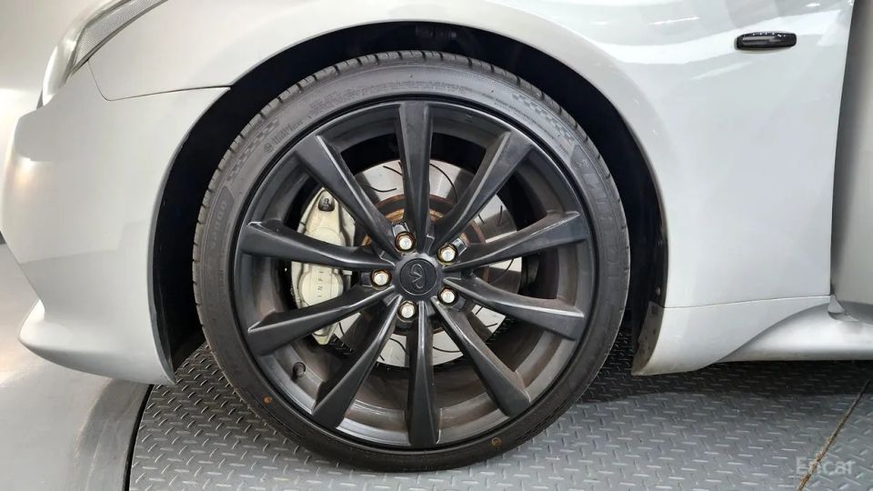 Infiniti G