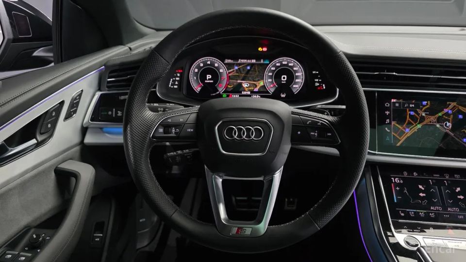 Audi Q8
