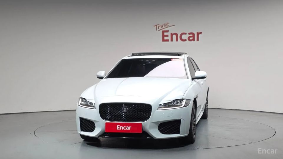 Jaguar xf