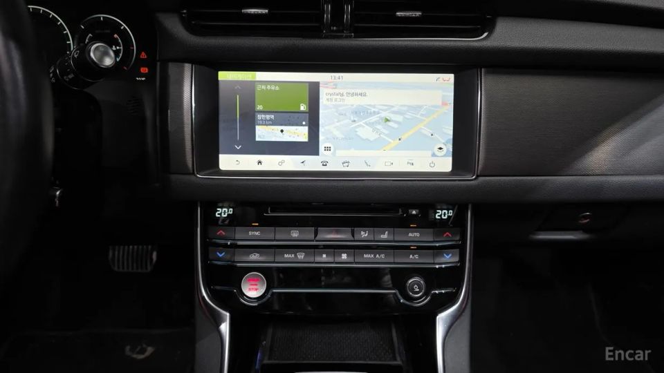 Jaguar xf