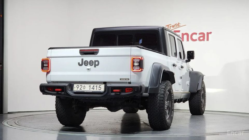 Jeep gladiator