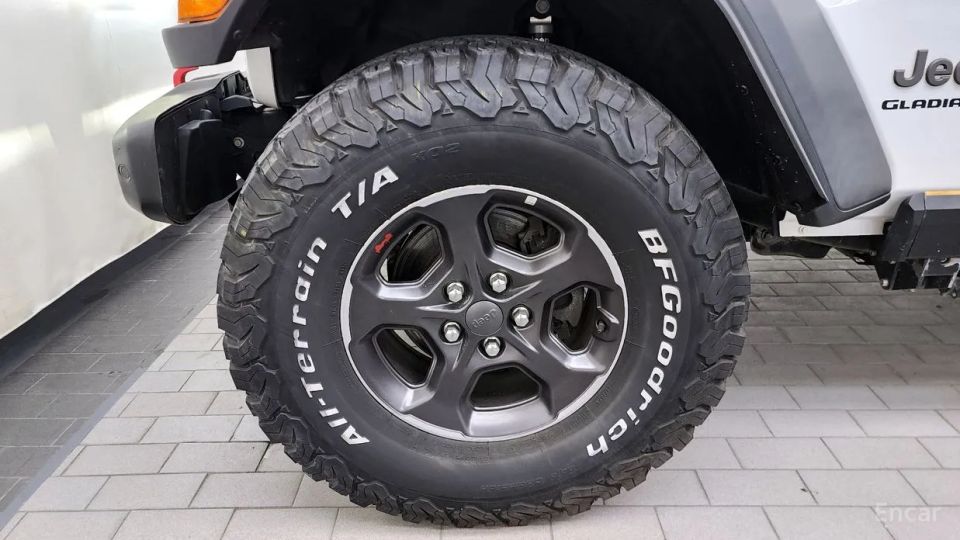Jeep gladiator