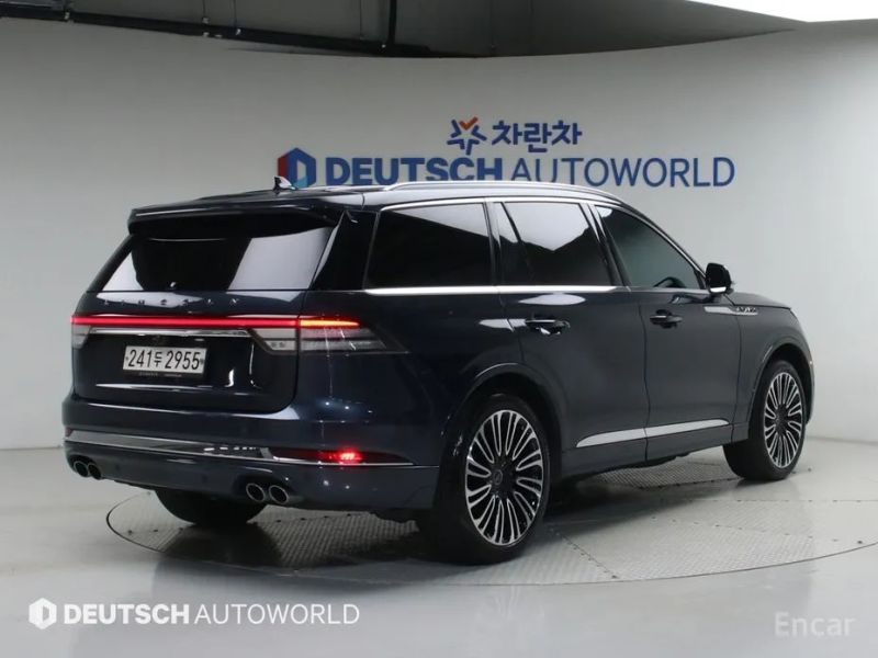 Lincoln Aviator