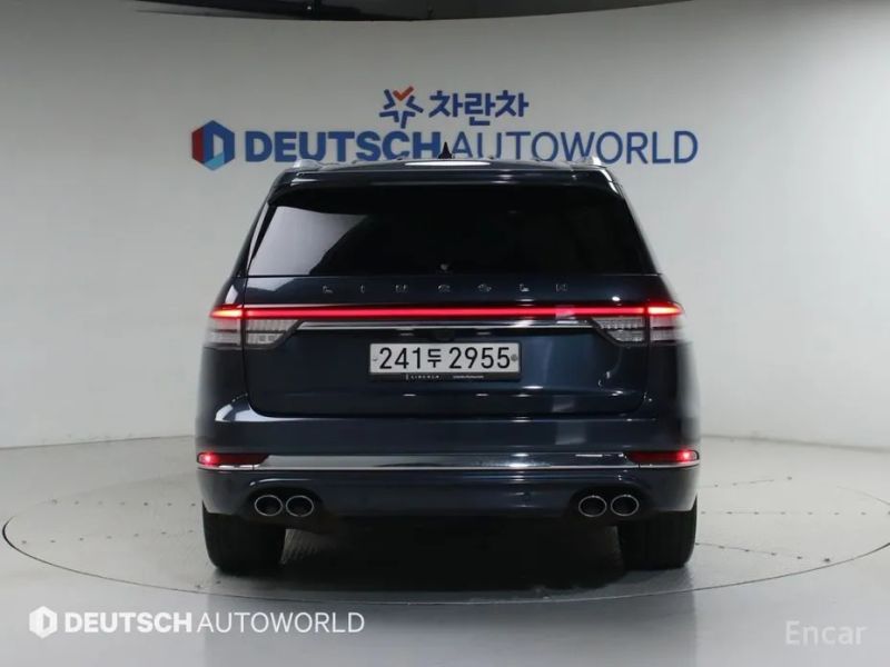 Lincoln Aviator