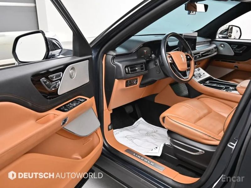 Lincoln Aviator