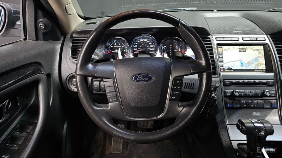 Ford Taurus