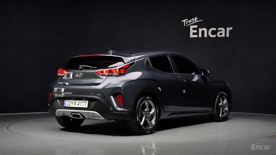 Hyundai Veloster