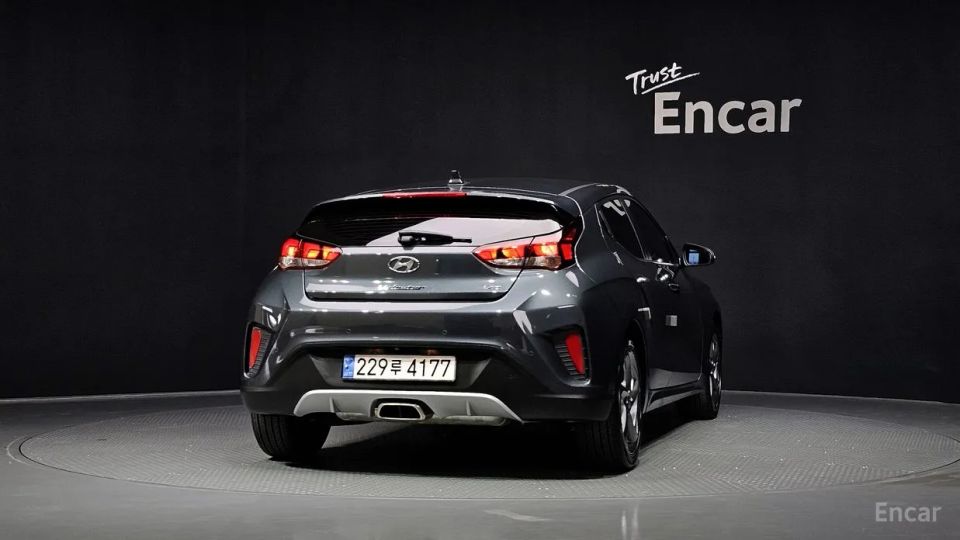 Hyundai Veloster