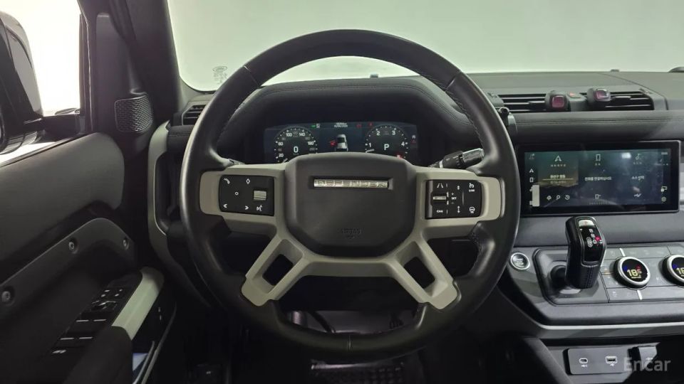Land Rover Defender