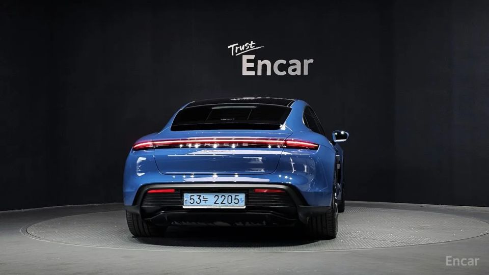 Porsche Taycan