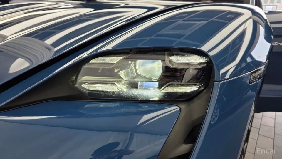 Porsche Taycan
