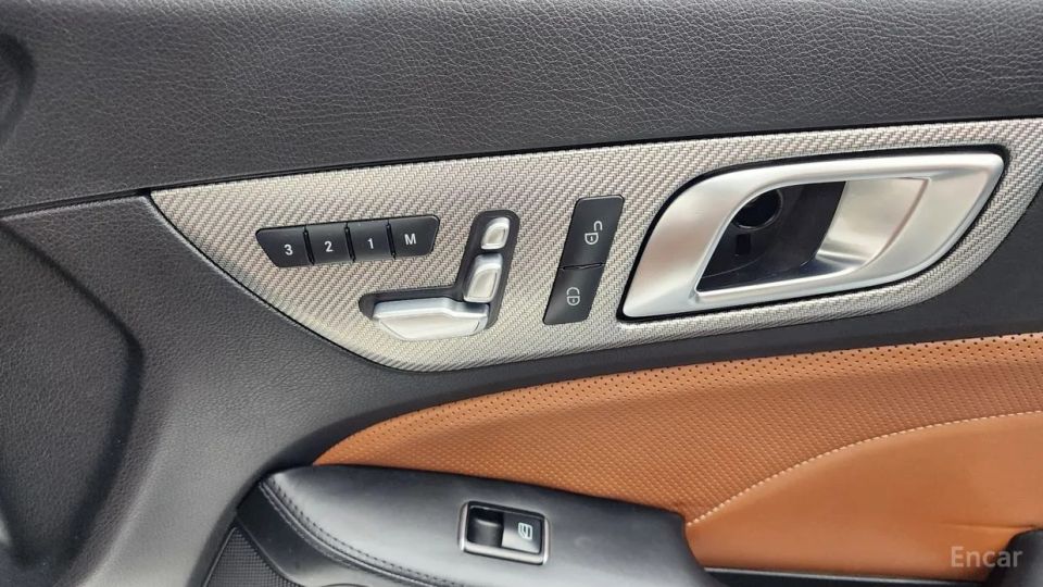 Mercedes-Benz SLC-Class