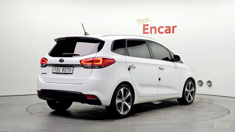 Kia Carens