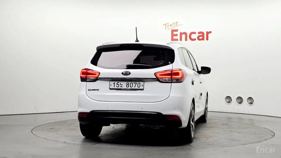 Kia Carens