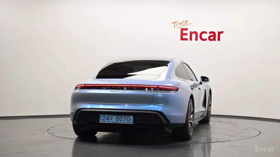Porsche Taycan