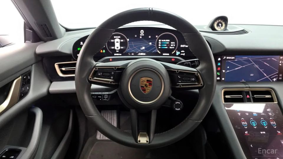 Porsche Taycan