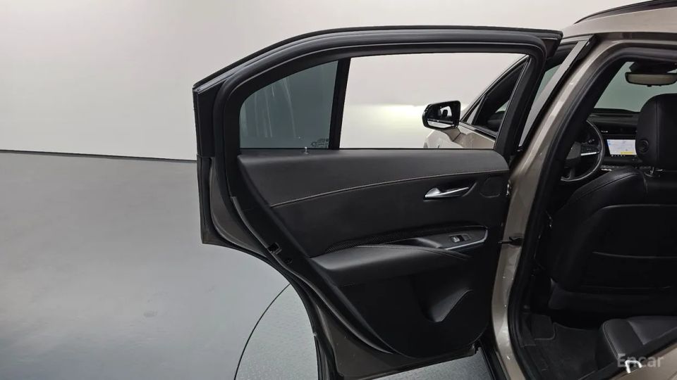 Cadillac XT4