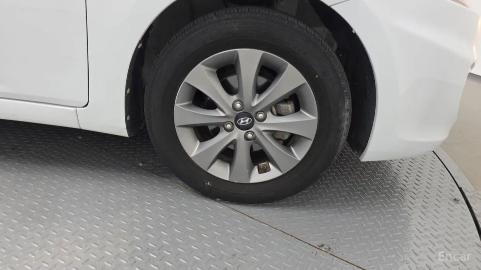 Hyundai Accent
