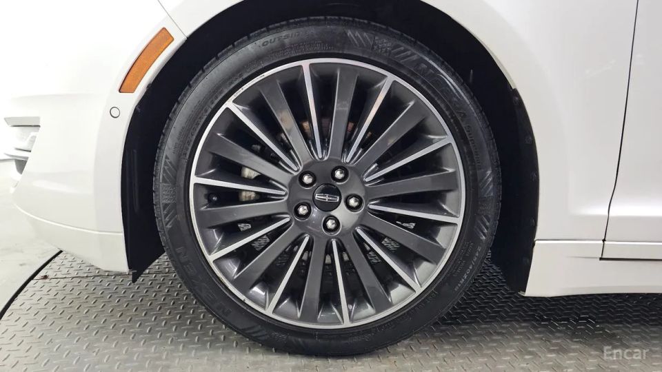 Lincoln MKZ