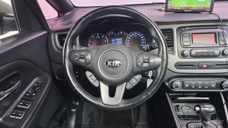 Kia Carens