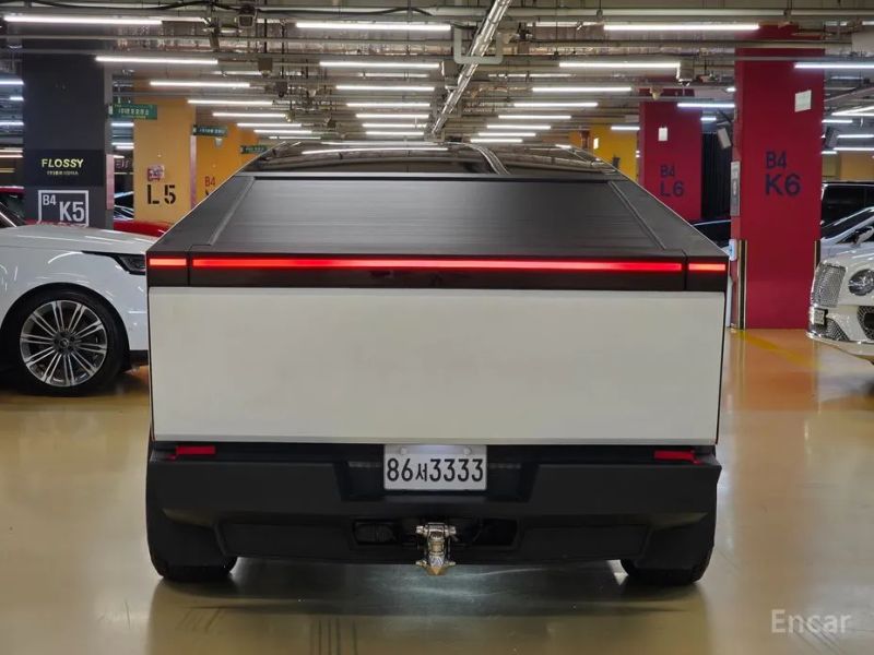 Tesla Cybertruck
