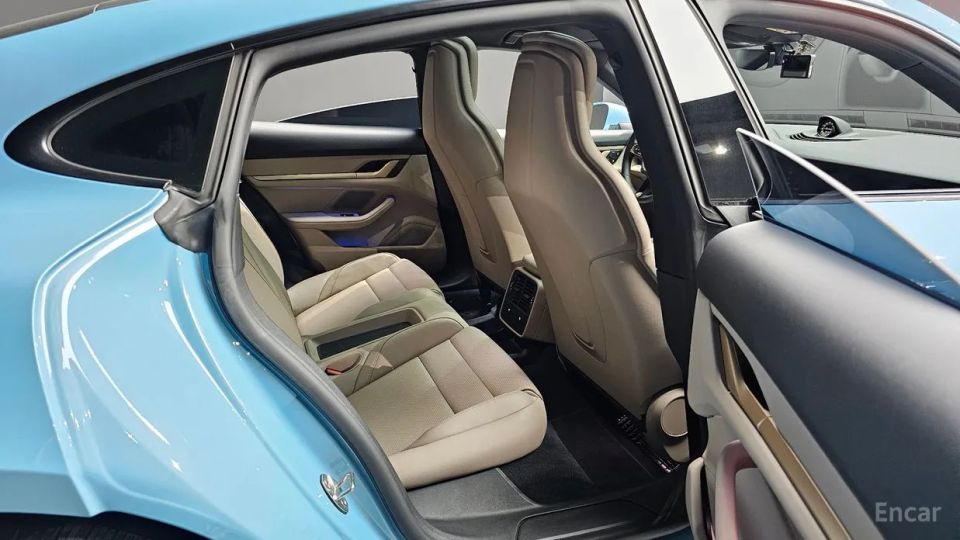 Porsche Taycan