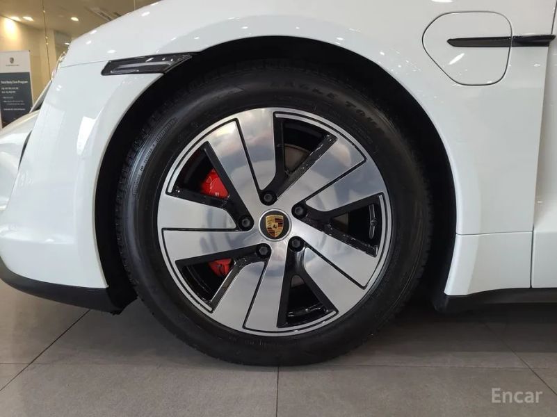 Porsche Taycan