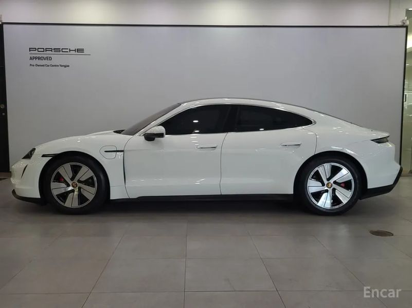 Porsche Taycan