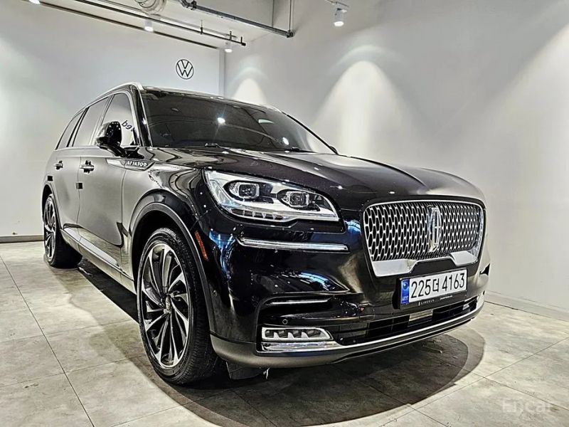 Lincoln Aviator
