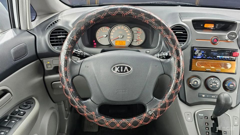 Kia Carens