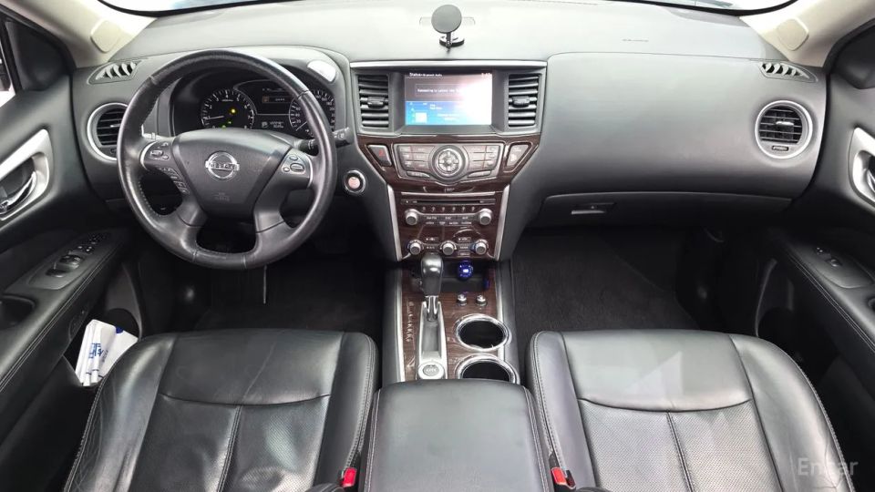 Nissan pathfinder