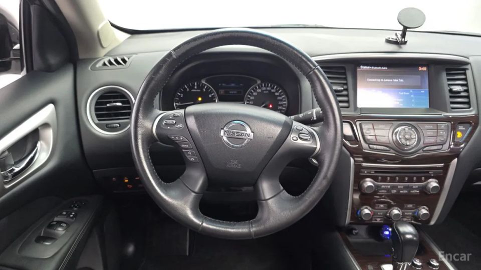 Nissan pathfinder