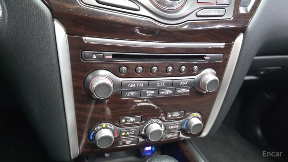 Nissan pathfinder