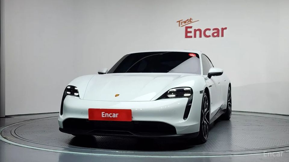 Porsche Taycan
