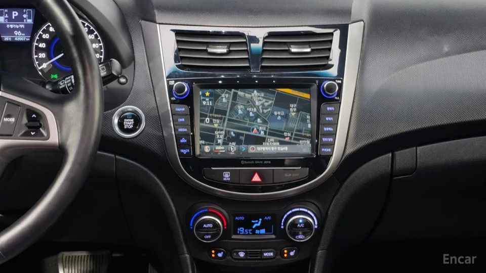 Hyundai Accent