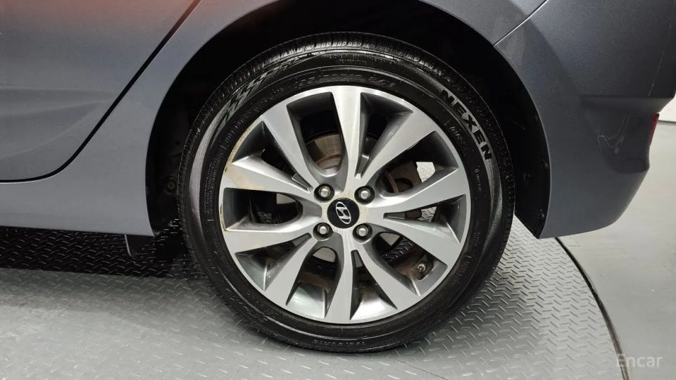 Hyundai Accent