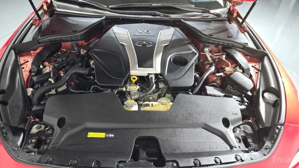 Infiniti Q60