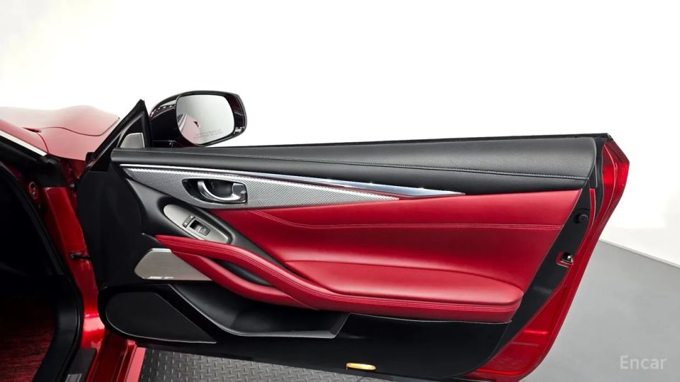 Infiniti Q60