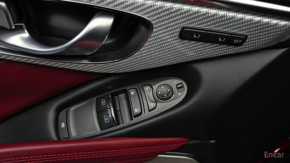 Infiniti Q60