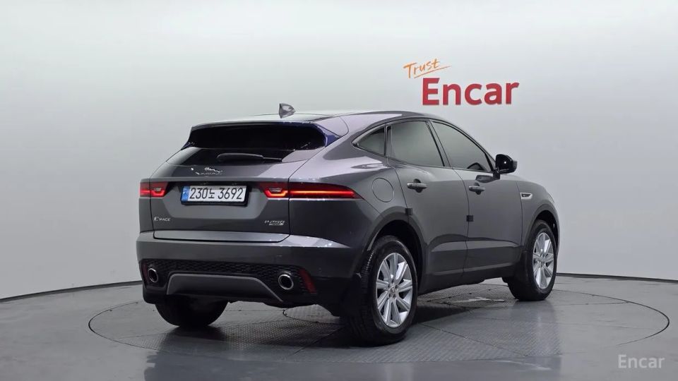 Jaguar E-PACE