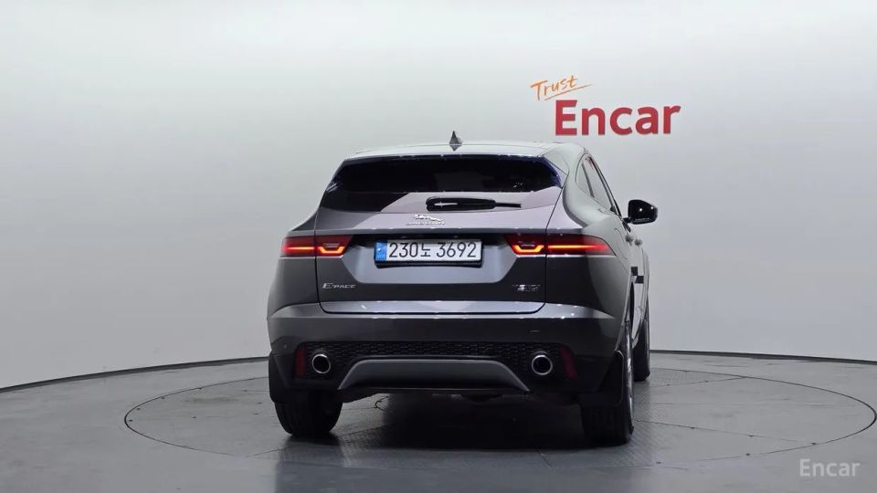 Jaguar E-PACE