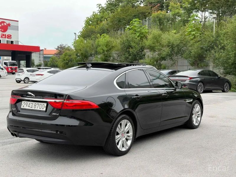 Jaguar xf