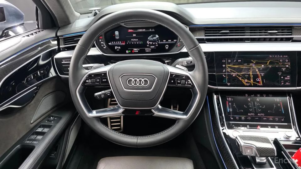 Audi S8