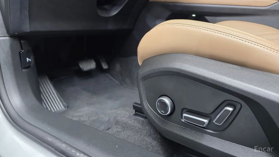 Renault-KoreaSamsung Grand Koleos