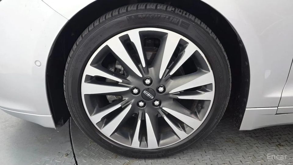 Lincoln MKZ