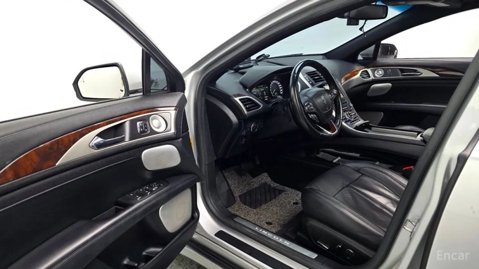 Lincoln MKZ
