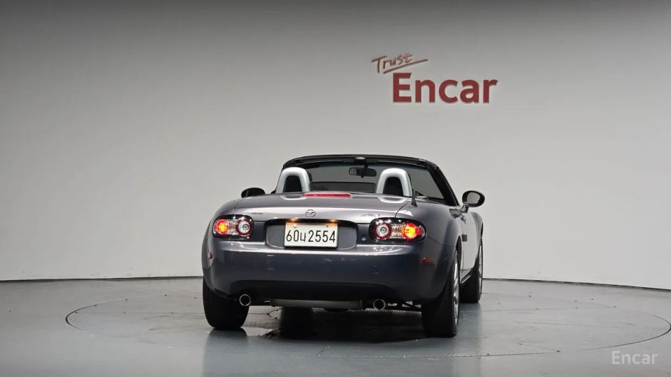 Mazda MX-5 Miata